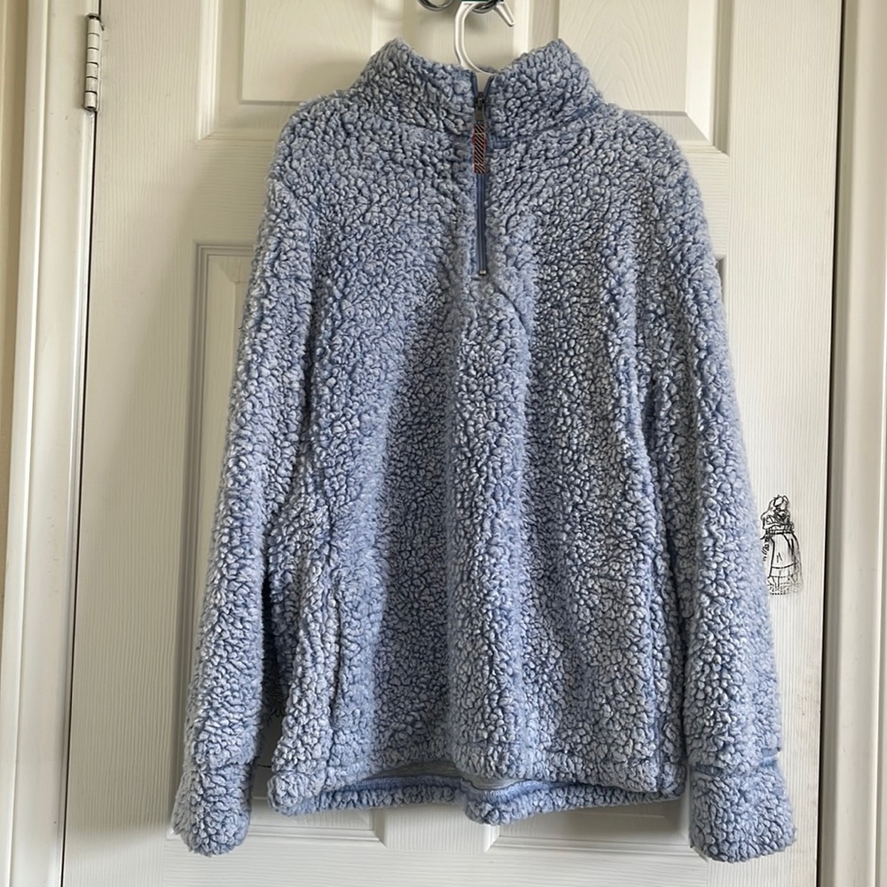 Fuzzy blue sweater with pockets